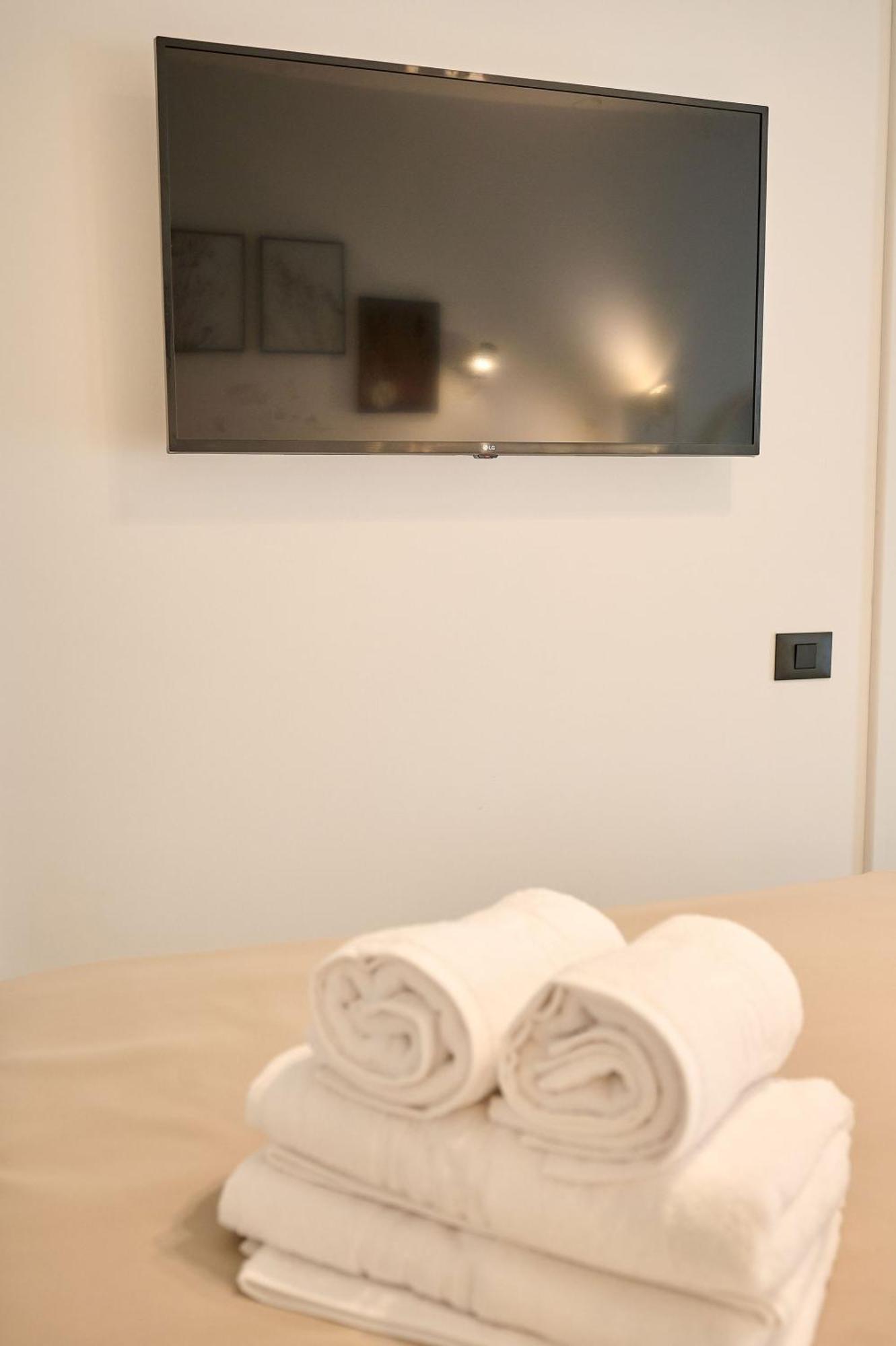 Newvision Apartment In Infinity Beach Resort - Parking Mamaia Exterior photo