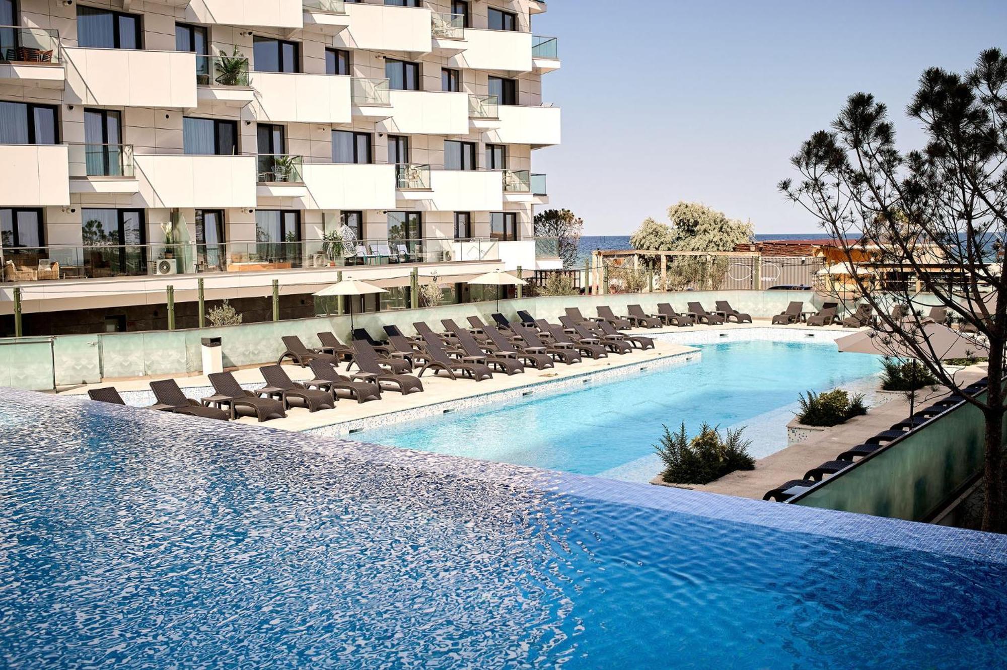 Newvision Apartment In Infinity Beach Resort - Parking Mamaia Exterior photo